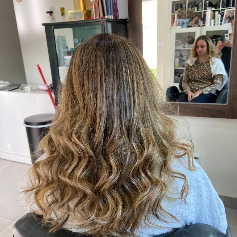 Mechas Perfeitas em Nova Lima - Lena Salão Mechas Perfeitas em Nova Lima - Lena Salão
