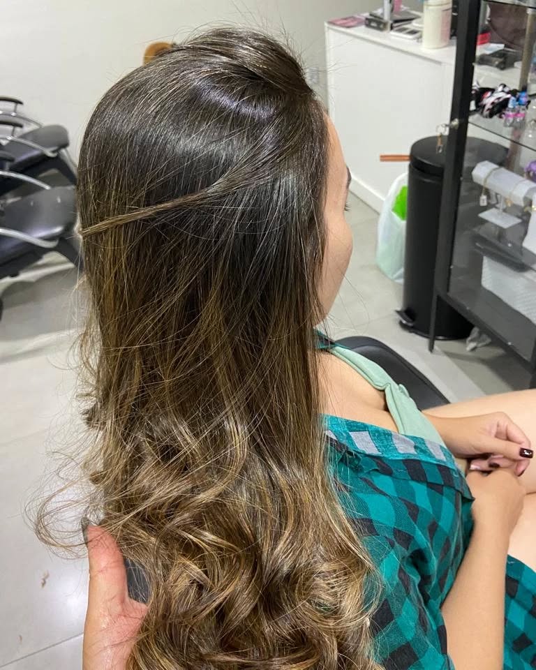 Escova de Cabelo em Nova Lima - Lena Salão Escova de Cabelo em Nova Lima - Lena Salão