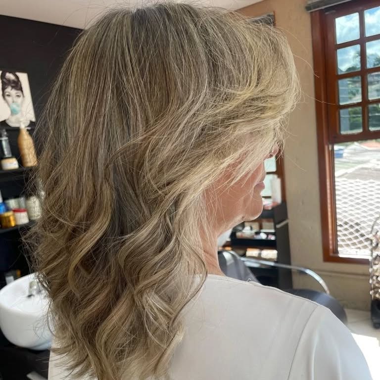 Coloração e mechas – Lena Salão de Beleza, Centro, Nova Lima - MG – foto 9