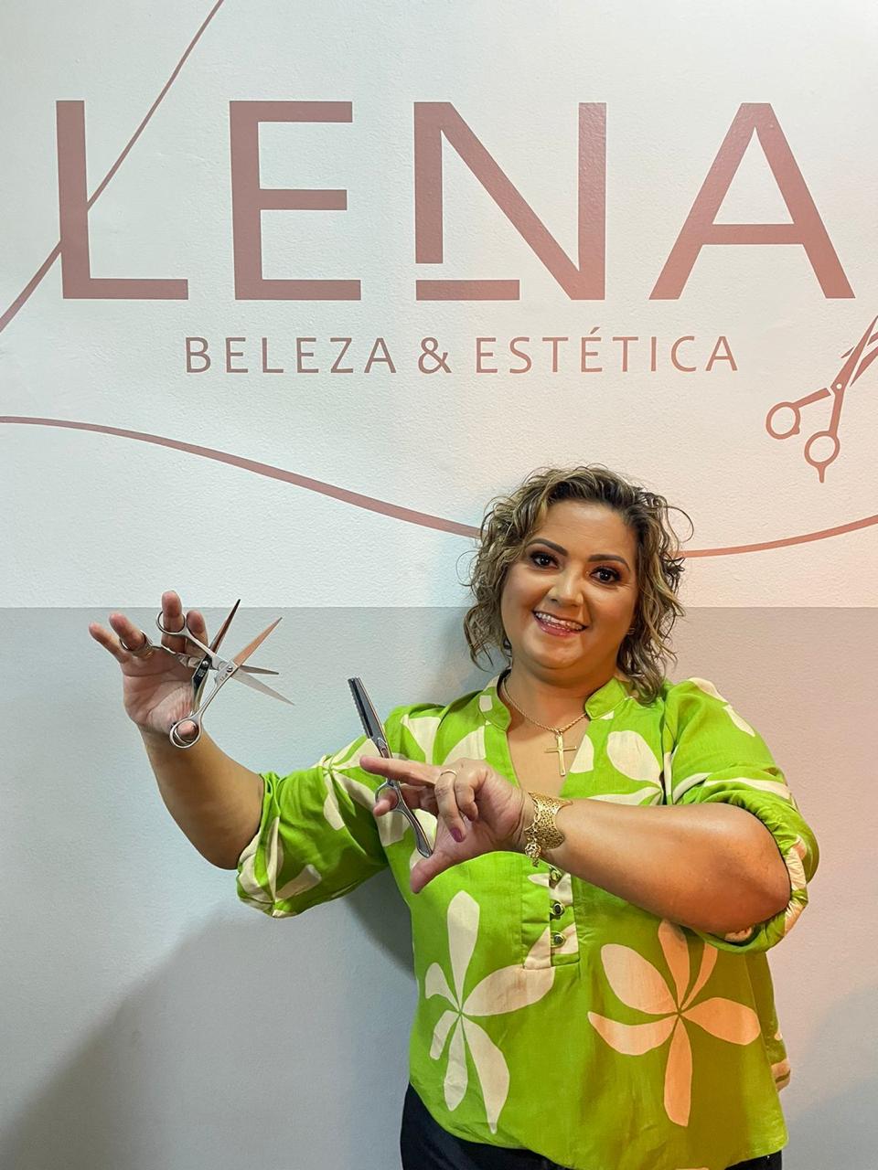 Marlene de Araújo - Especialista em Cortes em Nova Lima, MG Marlene de Araújo - Especialista em Cortes em Nova Lima, MG